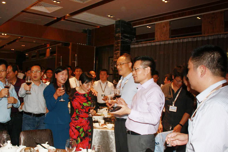 Chairman Xu Dihua Cheers at Lunch